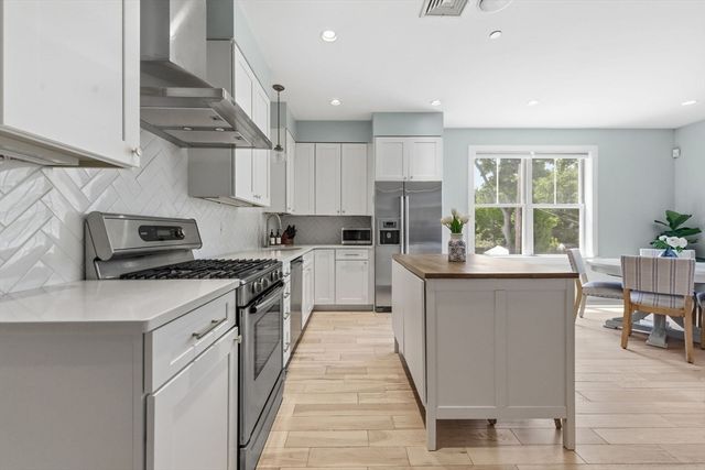 34 Coffey St 3, Boston, MA 02122