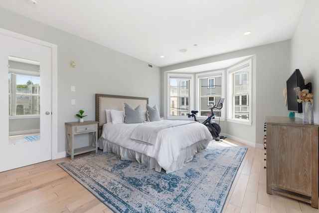 34 Coffey St 3, Boston, MA 02122