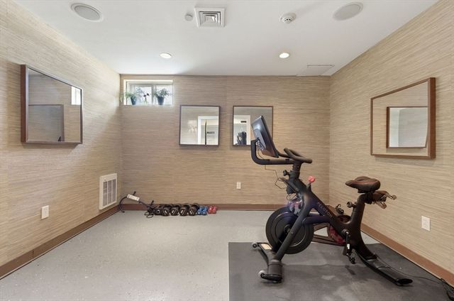 34 Coffey St 3, Boston, MA 02122