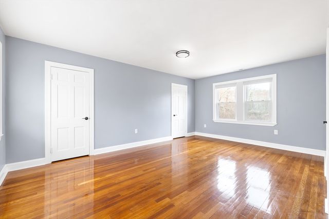 100 Maple Street, Sherborn, MA 01770