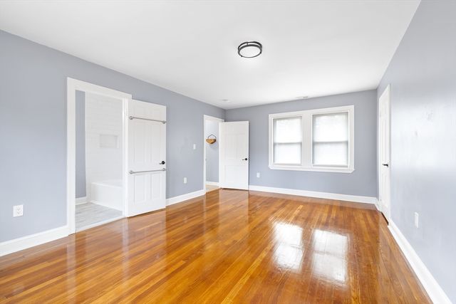 100 Maple Street, Sherborn, MA 01770