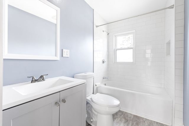 100 Maple Street, Sherborn, MA 01770