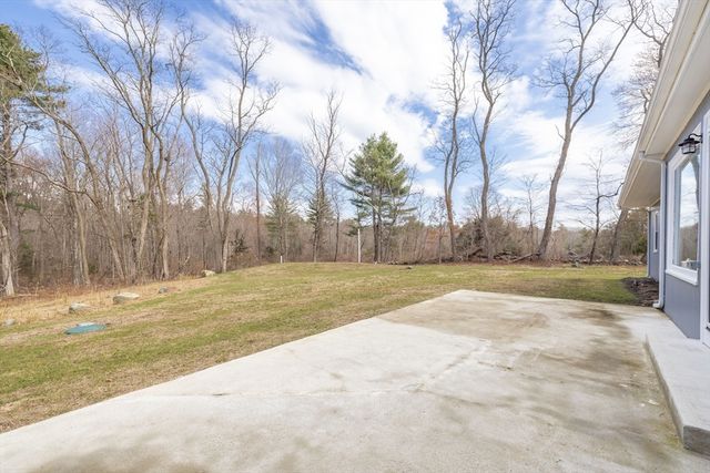 100 Maple Street, Sherborn, MA 01770