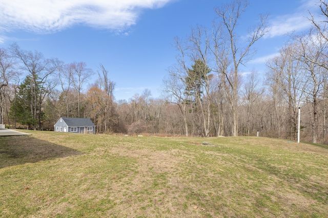 100 Maple Street, Sherborn, MA 01770