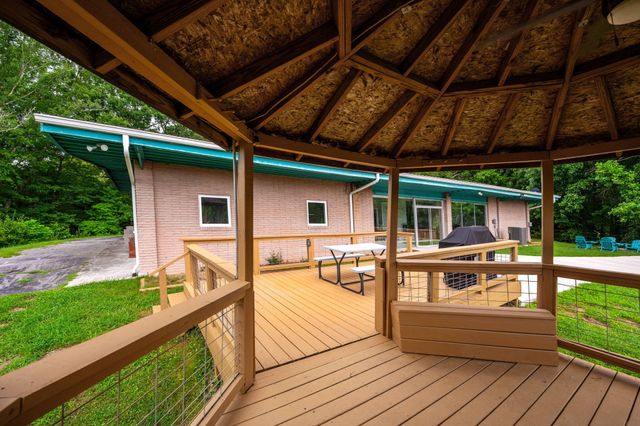 225 Cherokee Trail, Copperhill, TN 37317