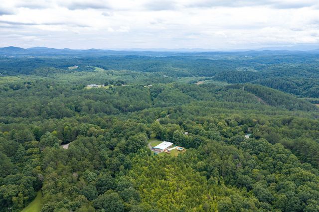 225 Cherokee Trail, Copperhill, TN 37317