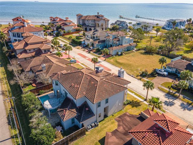 538 Villa Drive, Seabrook, TX 77586