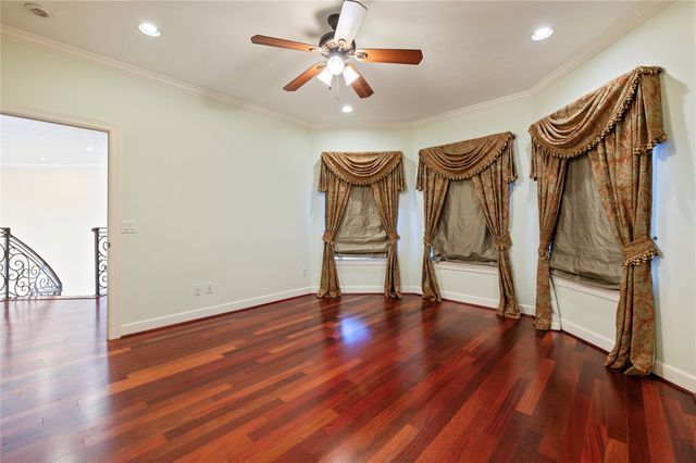 538 Villa Drive, Seabrook, TX 77586