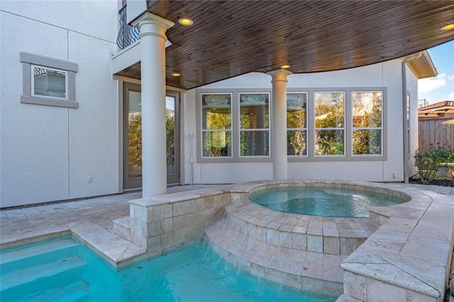 538 Villa Drive, Seabrook, TX 77586