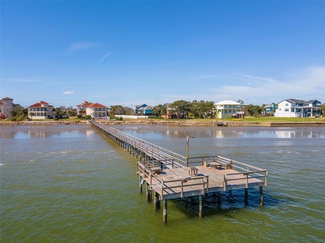 538 Villa Drive, Seabrook, TX 77586