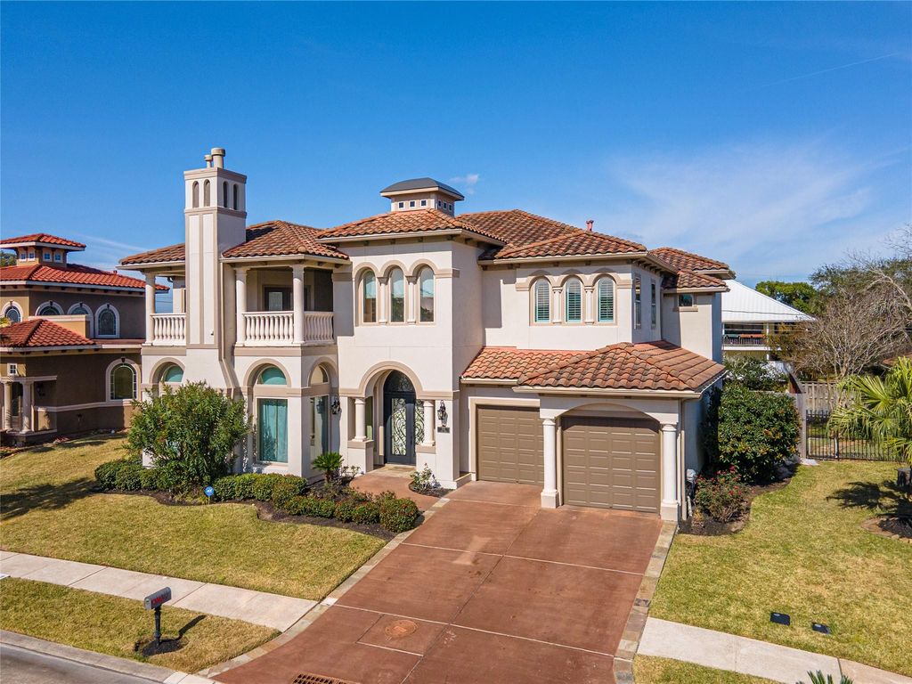 538 Villa Drive, Seabrook, TX 77586