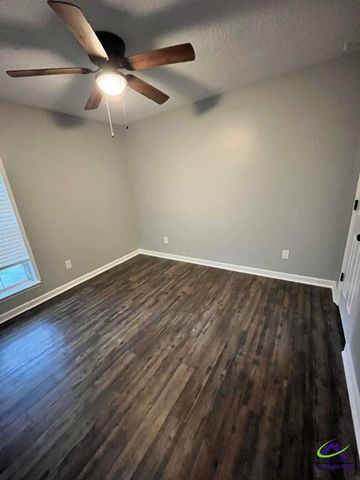 102 Crestview Church Road, Warner Robins, GA 31088