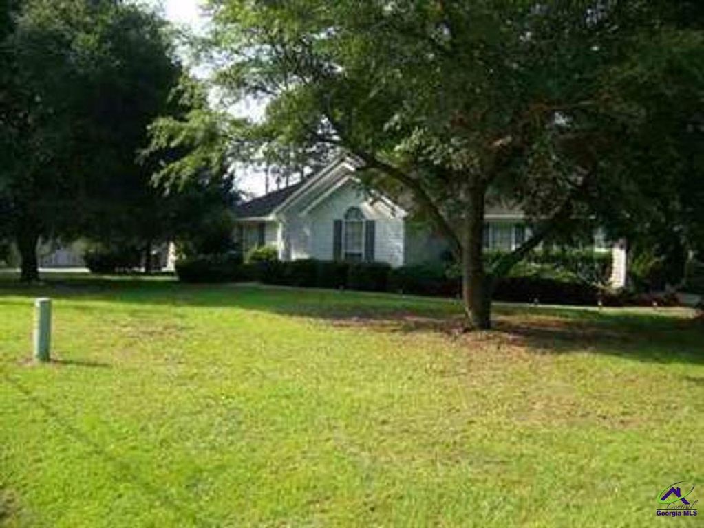 102 Crestview Church Road, Warner Robins, GA 31088