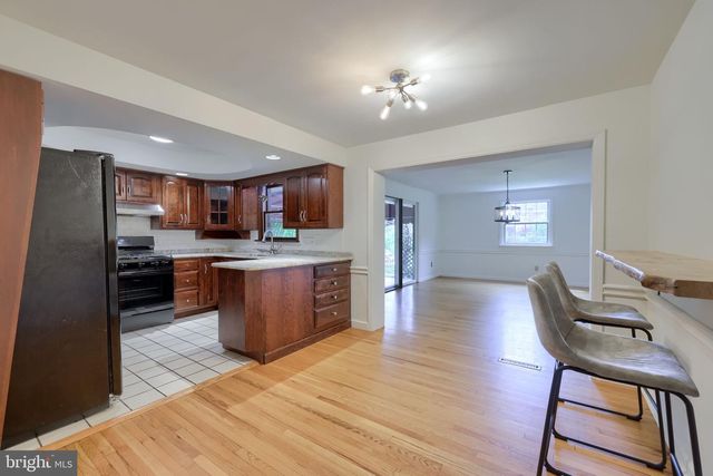 1544 VISTA RD, Lancaster, PA 17601
