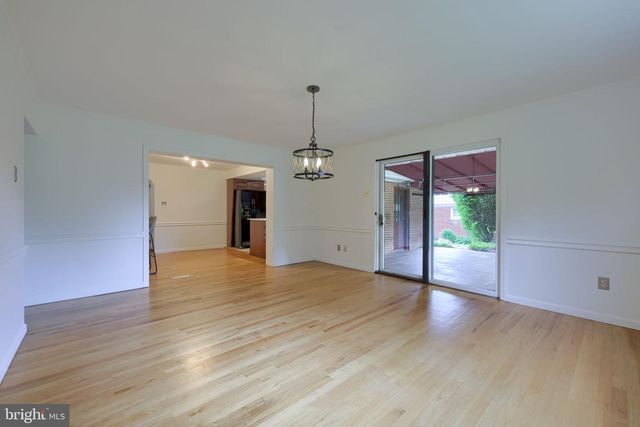 1544 VISTA RD, Lancaster, PA 17601