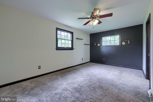 1544 VISTA RD, Lancaster, PA 17601