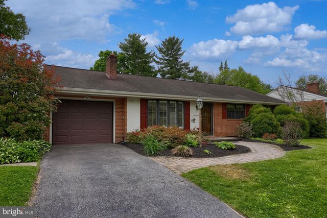 1544 VISTA RD, Lancaster, PA 17601