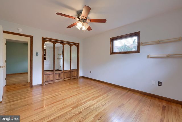 1544 VISTA RD, Lancaster, PA 17601