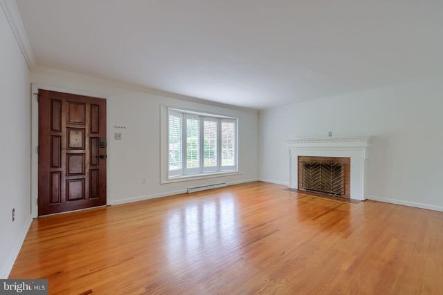 1544 VISTA RD, Lancaster, PA 17601