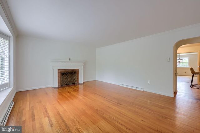 1544 VISTA RD, Lancaster, PA 17601