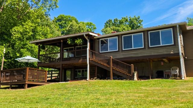 1693 Chatuge Shores, Hiawassee, GA 30546