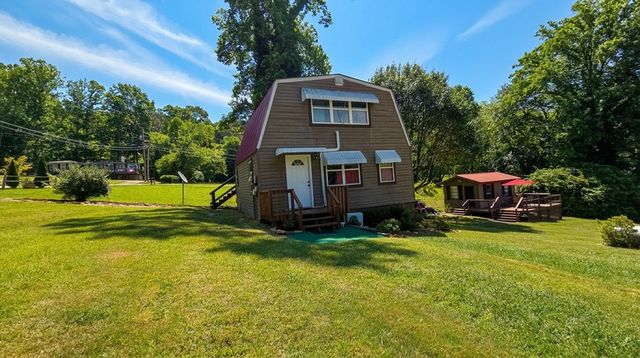 1693 Chatuge Shores, Hiawassee, GA 30546
