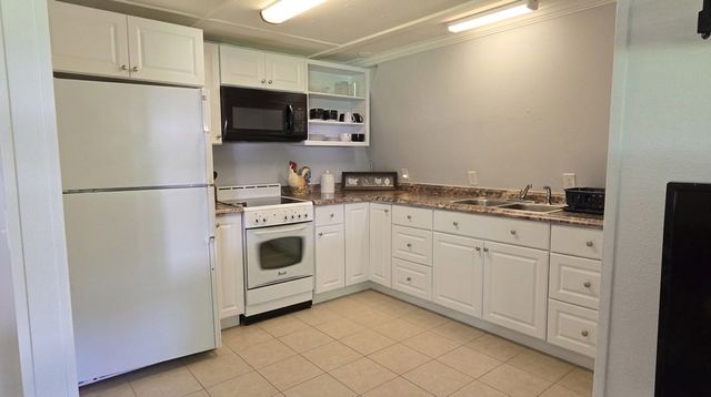 1693 Chatuge Shores, Hiawassee, GA 30546