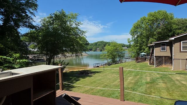 1693 Chatuge Shores, Hiawassee, GA 30546