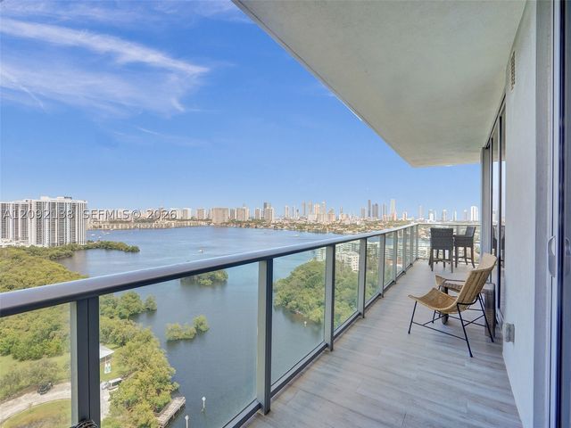 16385 Biscayne Blvd 2107, North Miami Beach, FL 33160