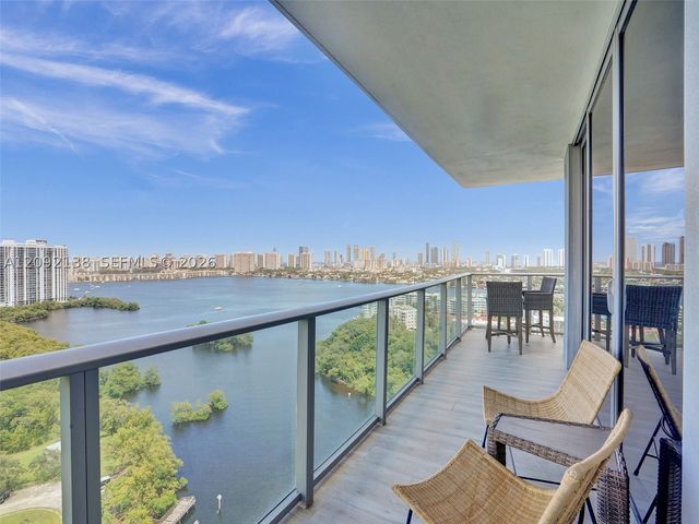 16385 Biscayne Blvd 2107, North Miami Beach, FL 33160