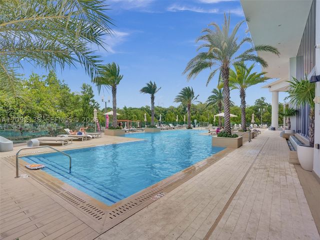 16385 Biscayne Blvd 2107, North Miami Beach, FL 33160