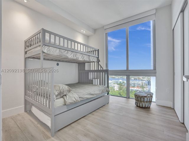 16385 Biscayne Blvd 2107, North Miami Beach, FL 33160