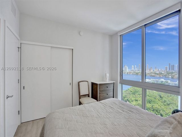 16385 Biscayne Blvd 2107, North Miami Beach, FL 33160