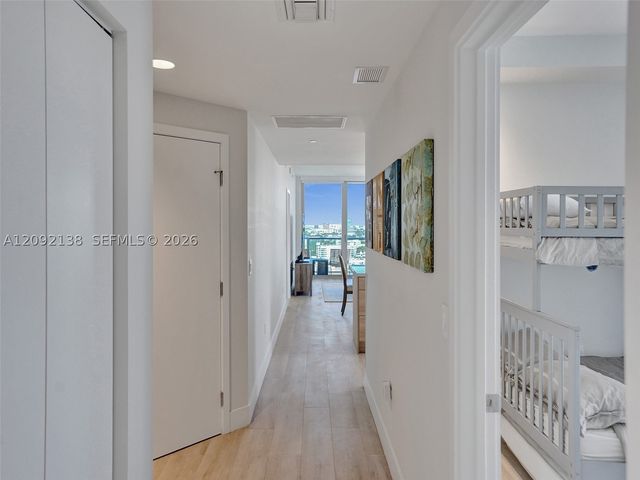 16385 Biscayne Blvd 2107, North Miami Beach, FL 33160