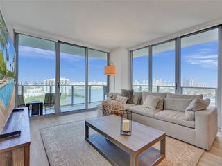 16385 Biscayne Blvd 2107, North Miami Beach, FL 33160
