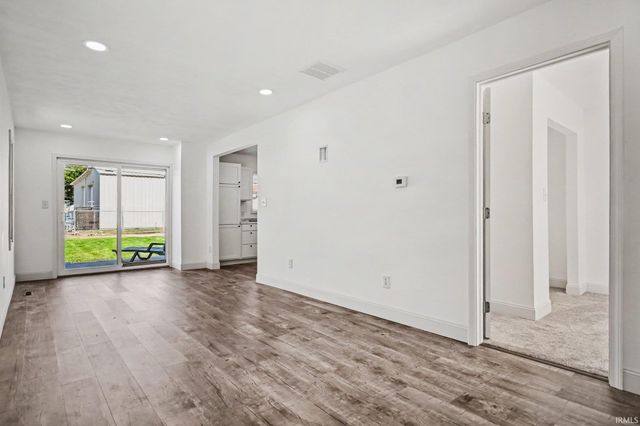 812 W Marion Street, Mishawaka, IN 46545
