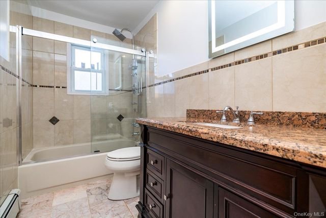 34 Vandewater Avenue, Floral Park, NY 11001
