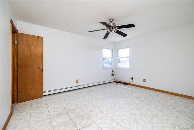 34 Vandewater Avenue, Floral Park, NY 11001