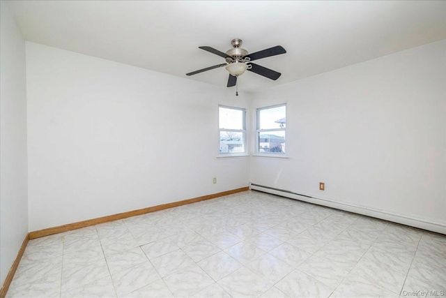 34 Vandewater Avenue, Floral Park, NY 11001