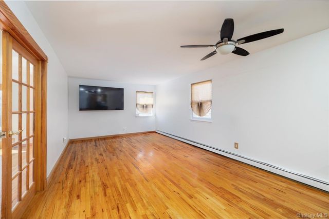34 Vandewater Avenue, Floral Park, NY 11001