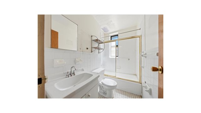 1200 Woodycrest Ave Apt 1C, New York City, NY 10452