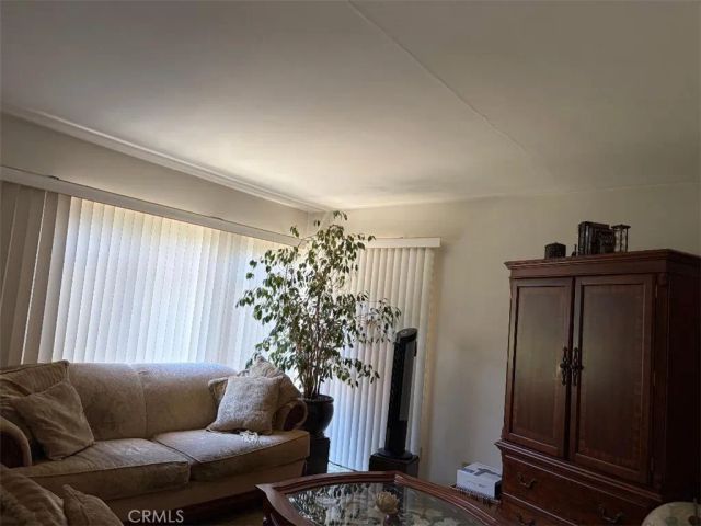 359-361 Roswell, Long Beach, CA 90814