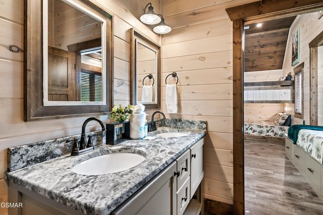 3504 Sandridge Way, Pigeon Forge, TN 37863