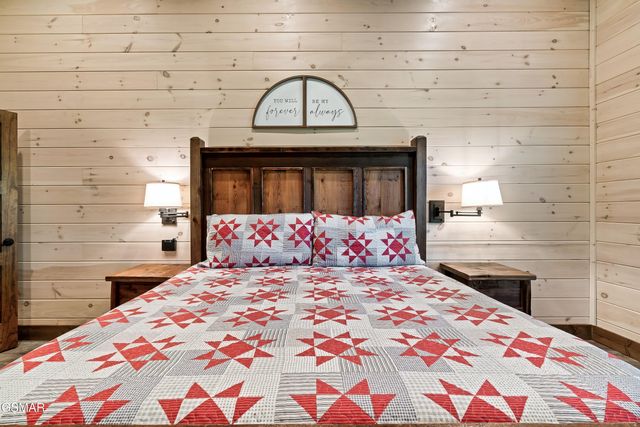 3504 Sandridge Way, Pigeon Forge, TN 37863