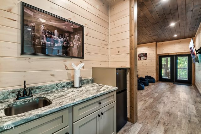 3504 Sandridge Way, Pigeon Forge, TN 37863