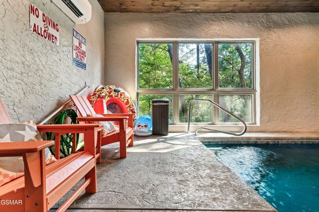 3504 Sandridge Way, Pigeon Forge, TN 37863