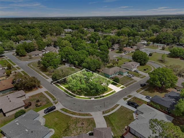 415 DEANNA CIRCLE, Deland, FL 32724