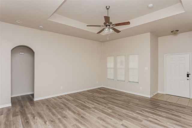 1910 S Uhl Road, Glenn Heights, TX 75154