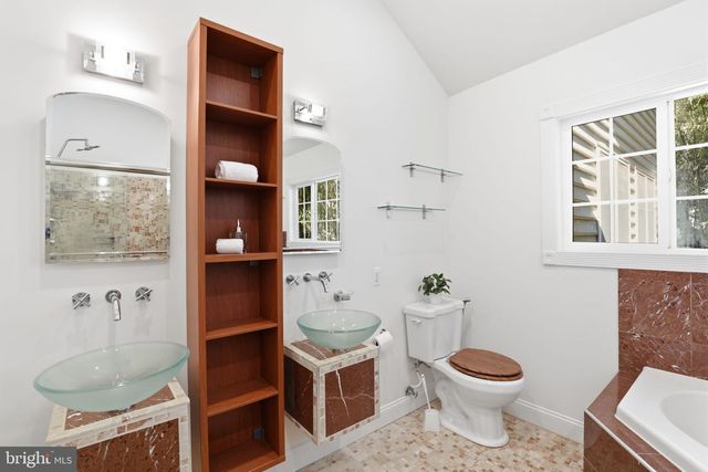 4105 WEXFORD DR, Kensington, MD 20895