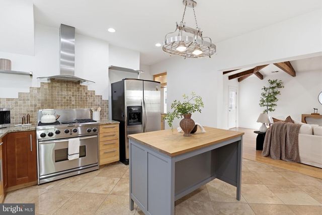 4105 WEXFORD DR, Kensington, MD 20895